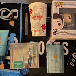 SHAWN MENDES PRIZE PACK